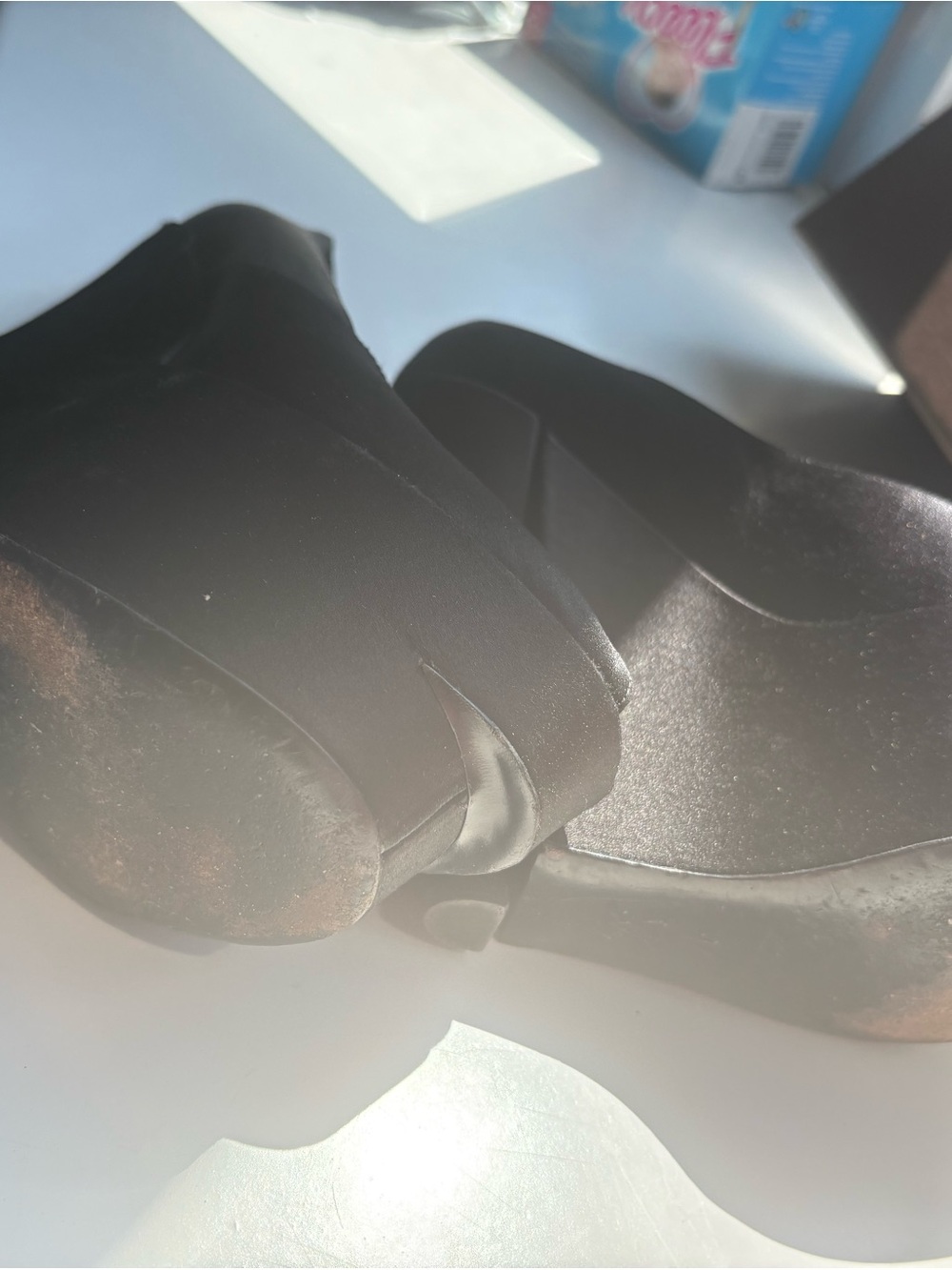 Bundle 2 pairs Louis Vuitton Wedge Heels 1 black 1 Red - size 37 - Picture 13 of 17